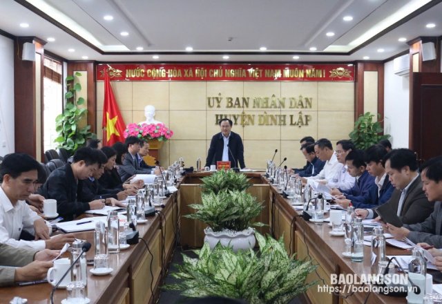 Lãnh đạo UBND tỉnh kiểm tra tiến độ xây dựng huyện nông thôn mới tại Đình Lập